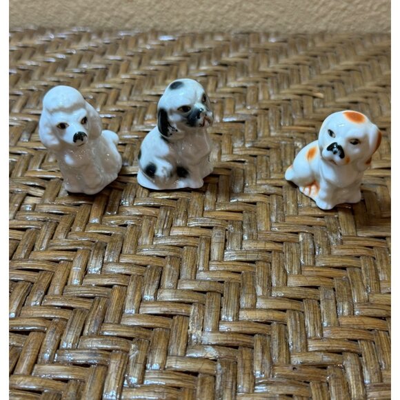 Vintage Porcelain Miniture Dog Figurine Set Of 3 - Picture 1 of 7